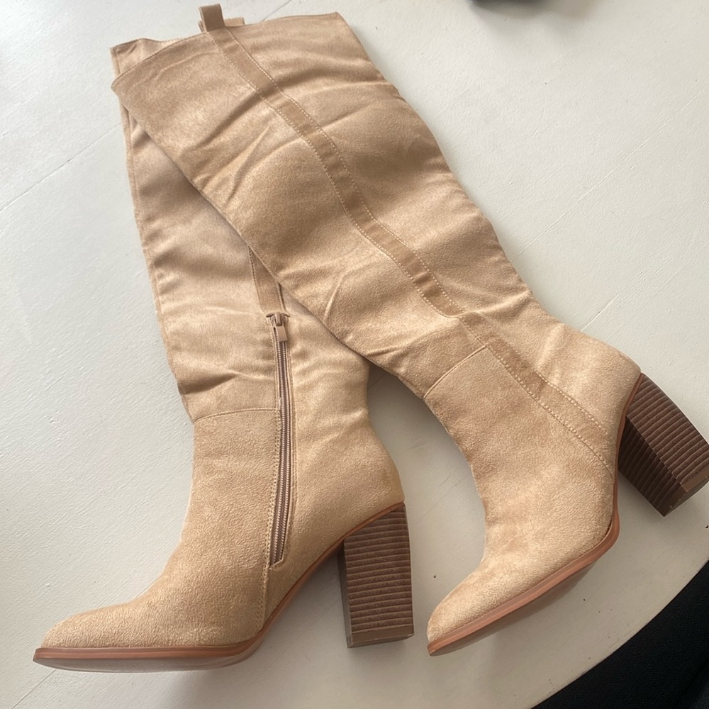 Ermonn Womens Faux Suede Knee High Side Zipper Chunky Heel
Stretch Winter Boots